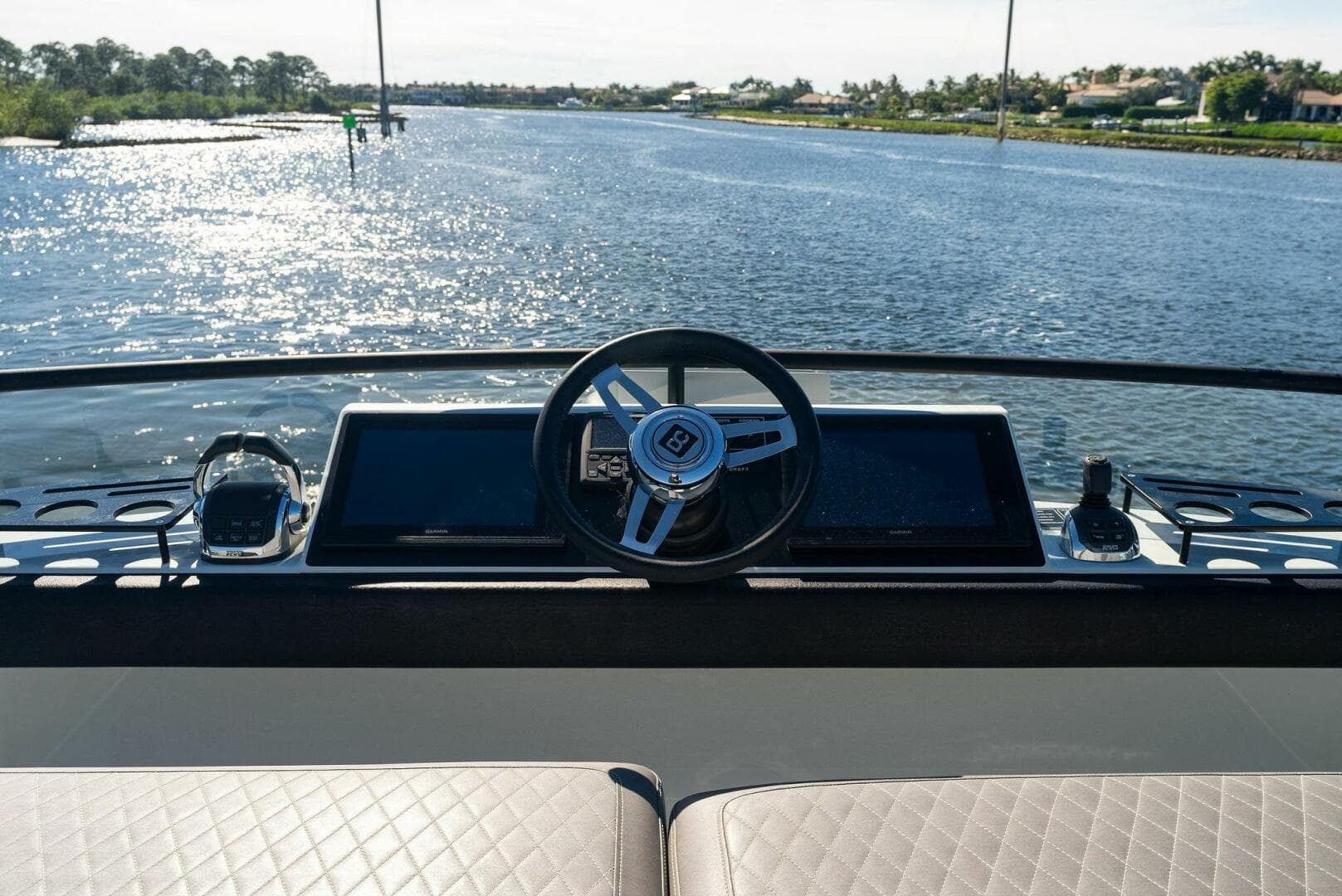 2019 Dutchcraft 56 Open — photo 12