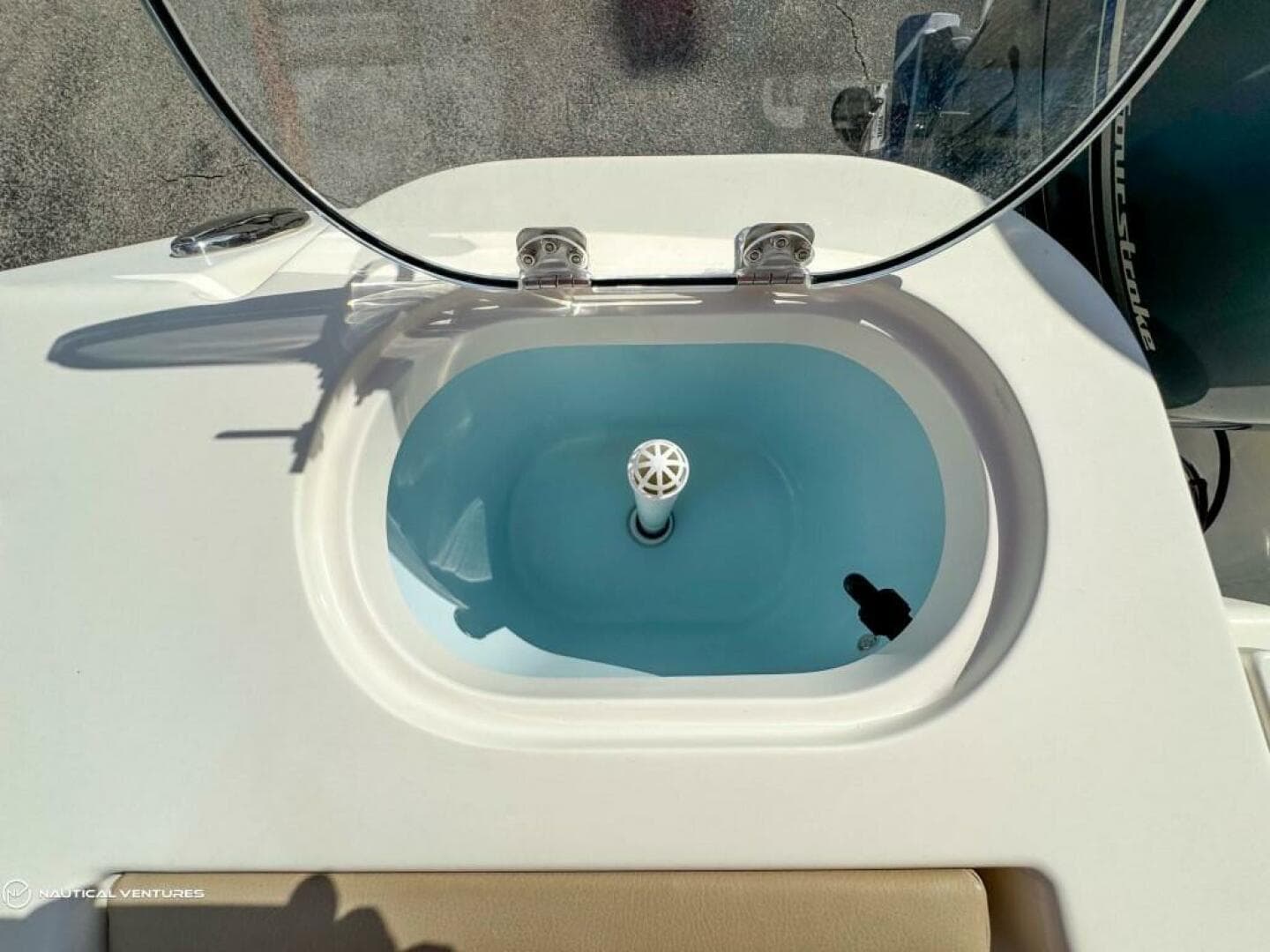 2019 Sailfish 220 CC — photo 23