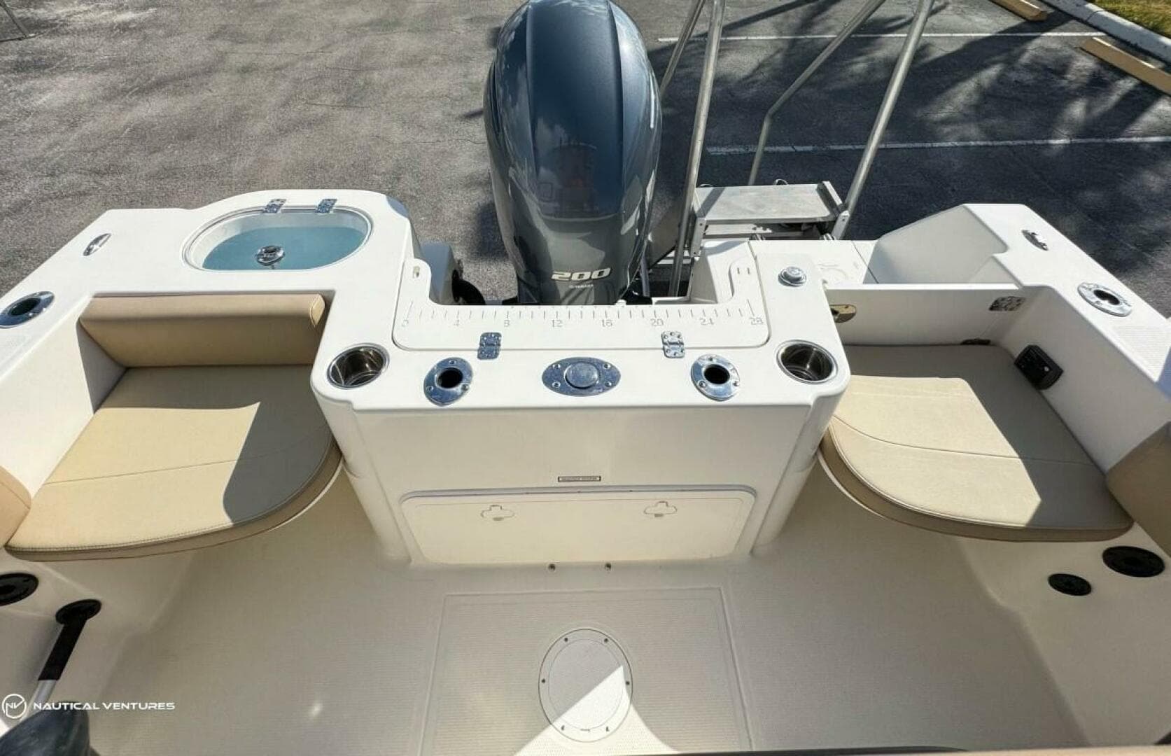 2019 Sailfish 220 CC — photo 17