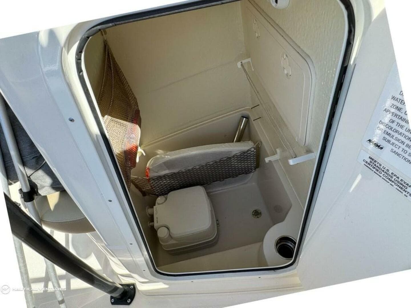 2019 Sailfish 220 CC — photo 12