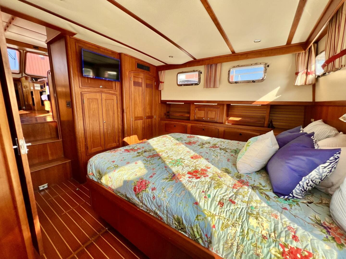 2001 Sabre Line 47 — photo 4