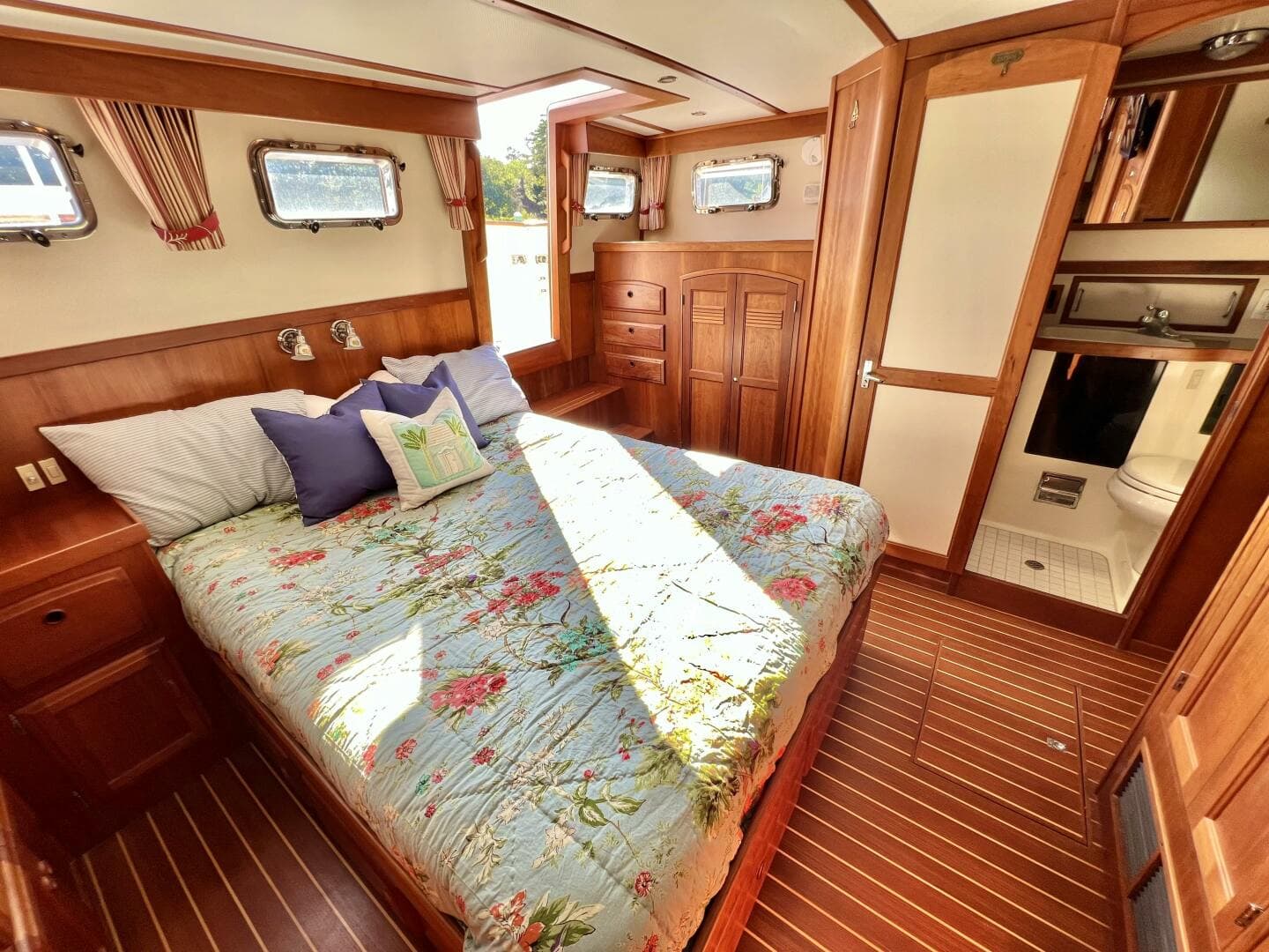 2001 Sabre Line 47 — photo 2