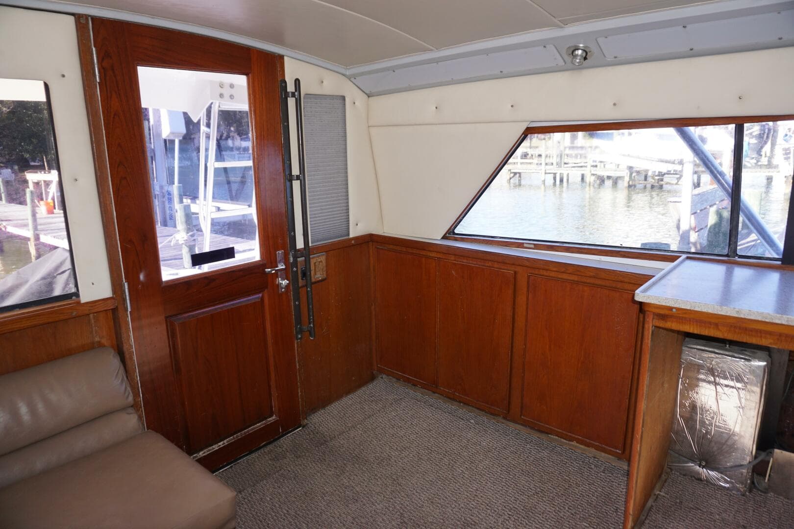 1987 Bertram 37 Convertible — photo 6