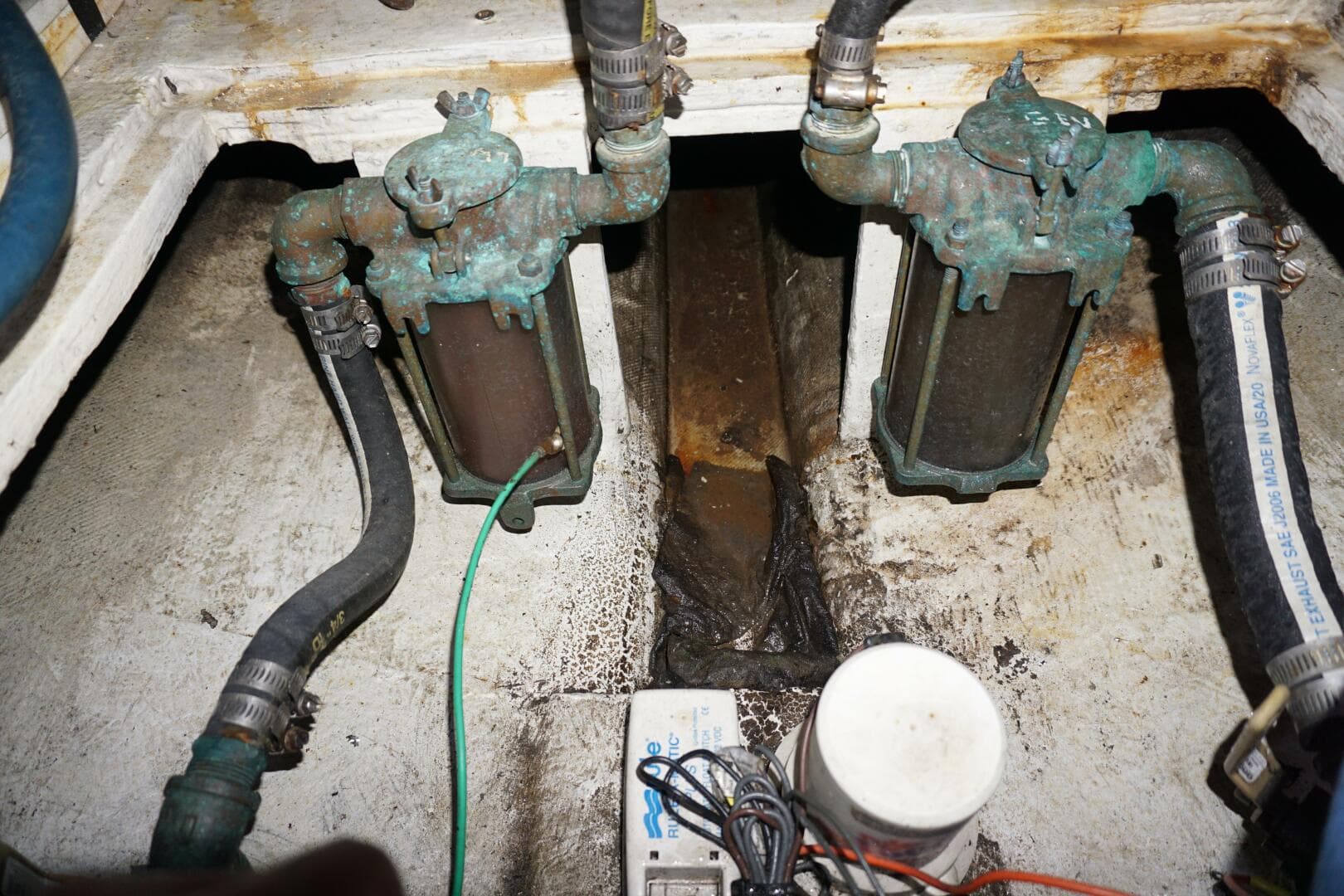 1987 Bertram 37 Convertible — photo 43