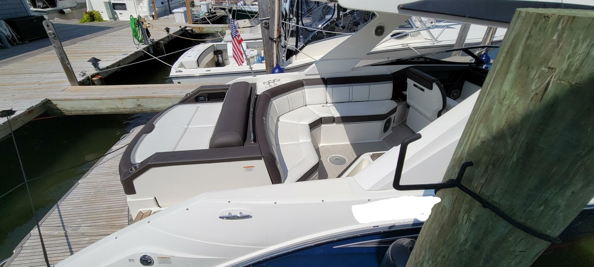 2017 Sea Ray 310 Slx — photo 6