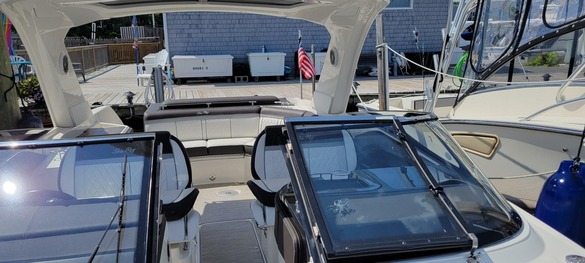 2017 Sea Ray 310 Slx — photo 3