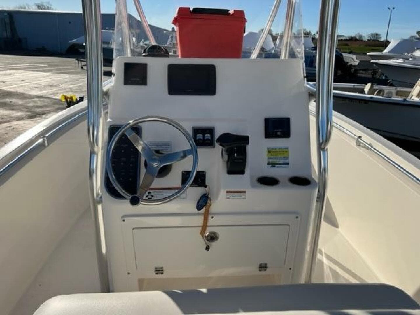 2021 Cobia 237 Center Console — photo 4