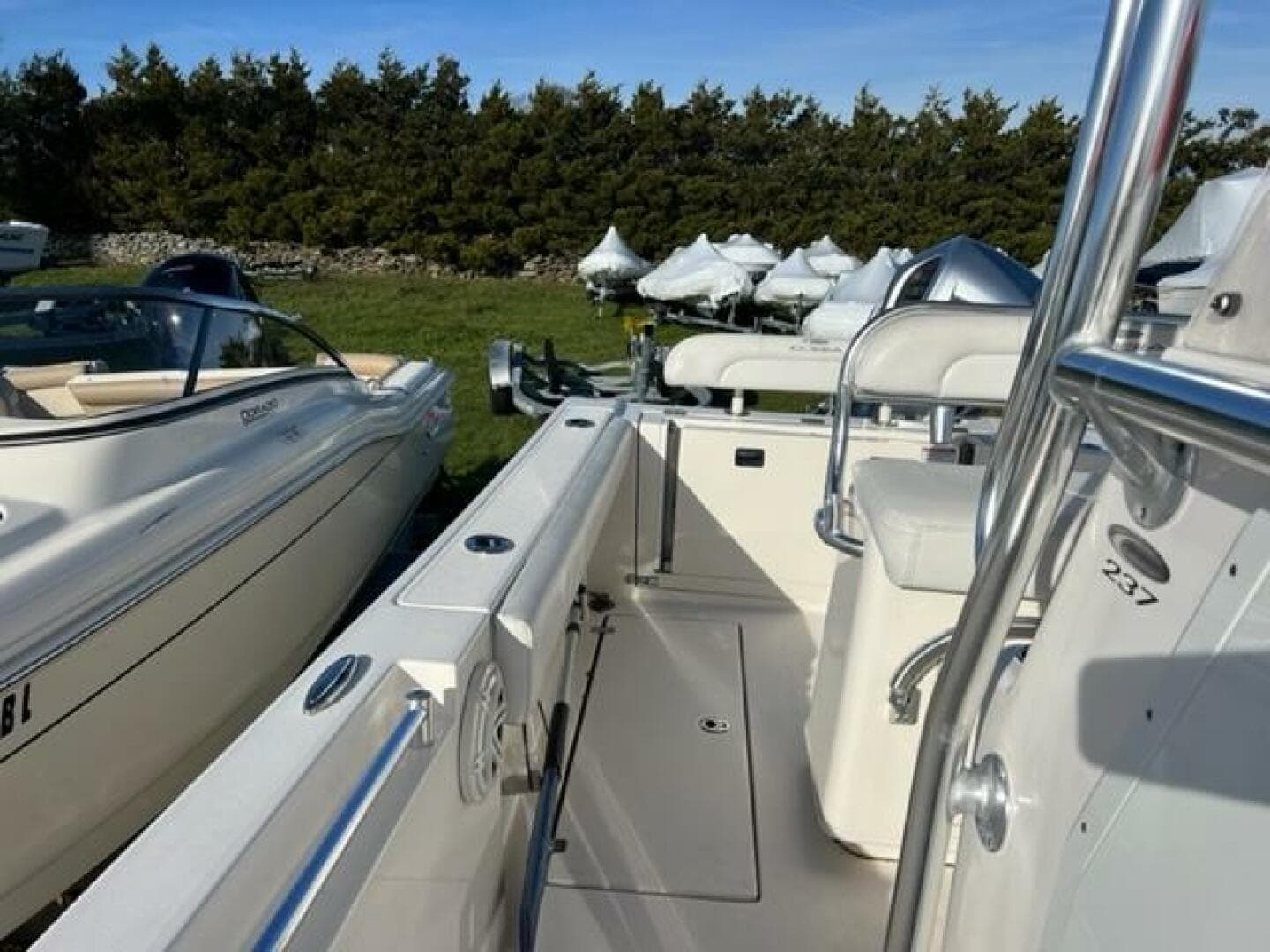 2021 Cobia 237 Center Console — photo 8