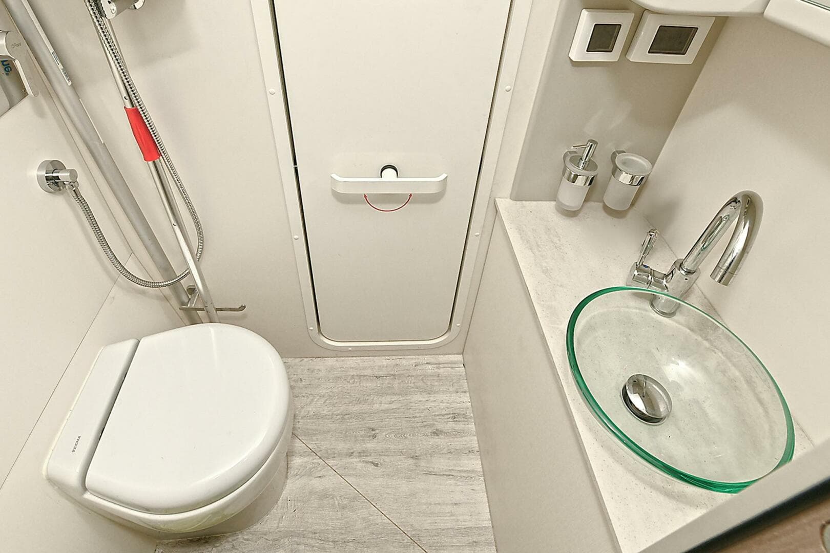 2022 Absolute 62 Fly — photo 55