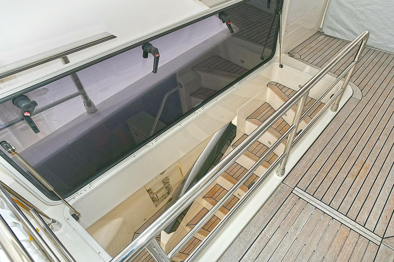 2022 Absolute 62 Fly — photo 17