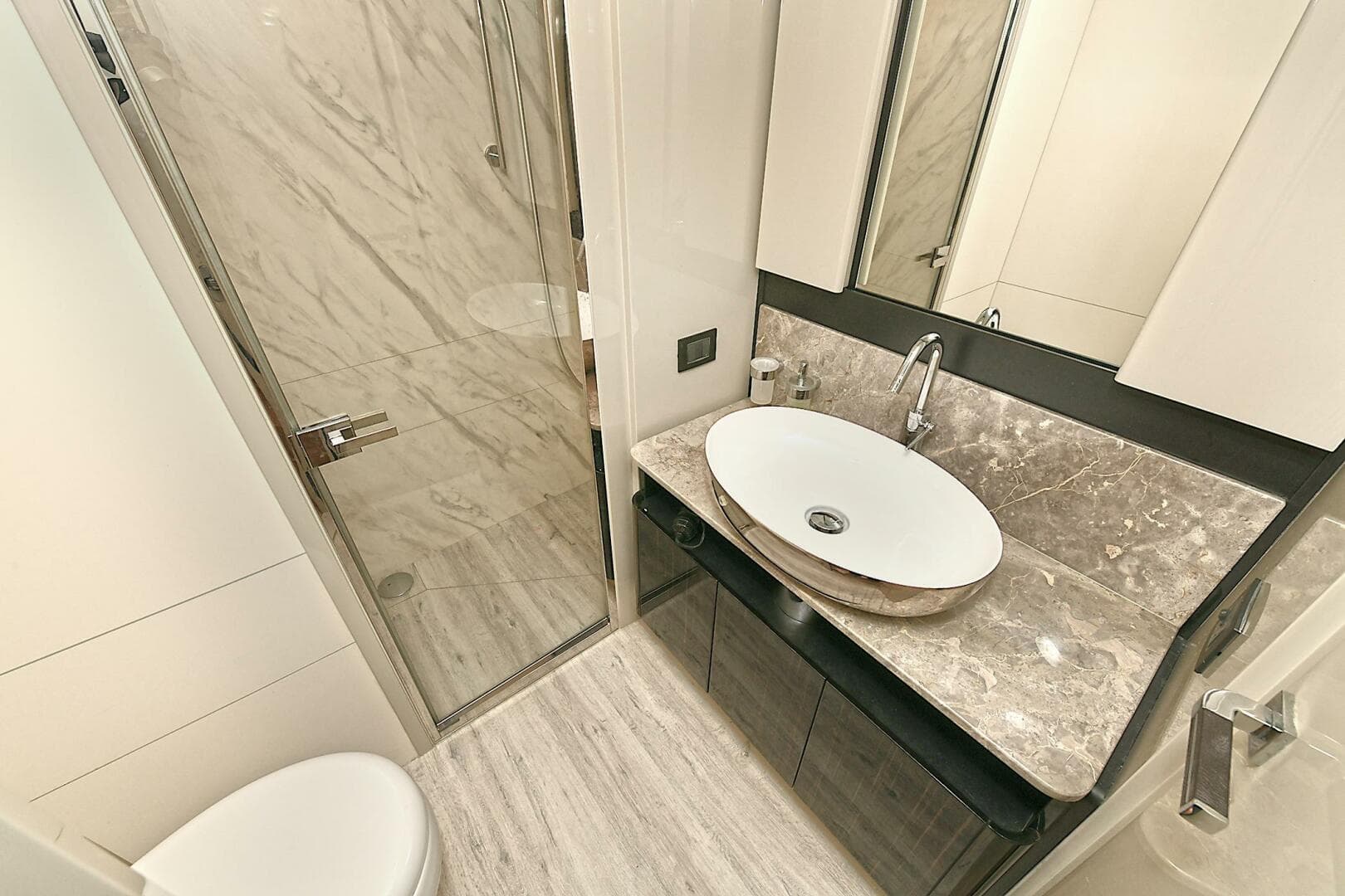 2022 Absolute 62 Fly — photo 50