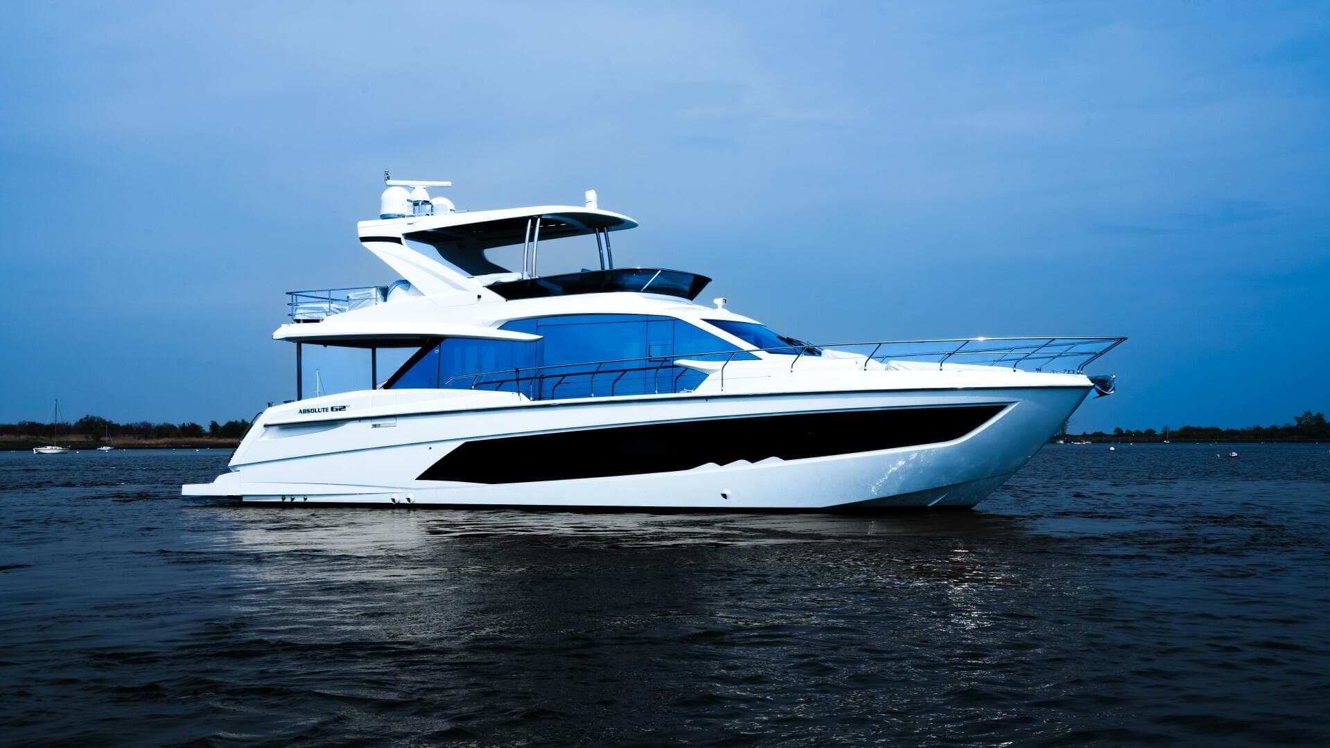 2022 Absolute 62 Fly — photo 5