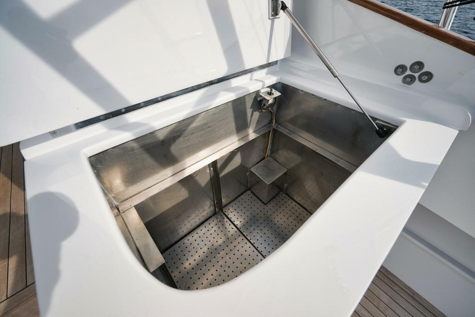 1986 Knowles Express — photo 13