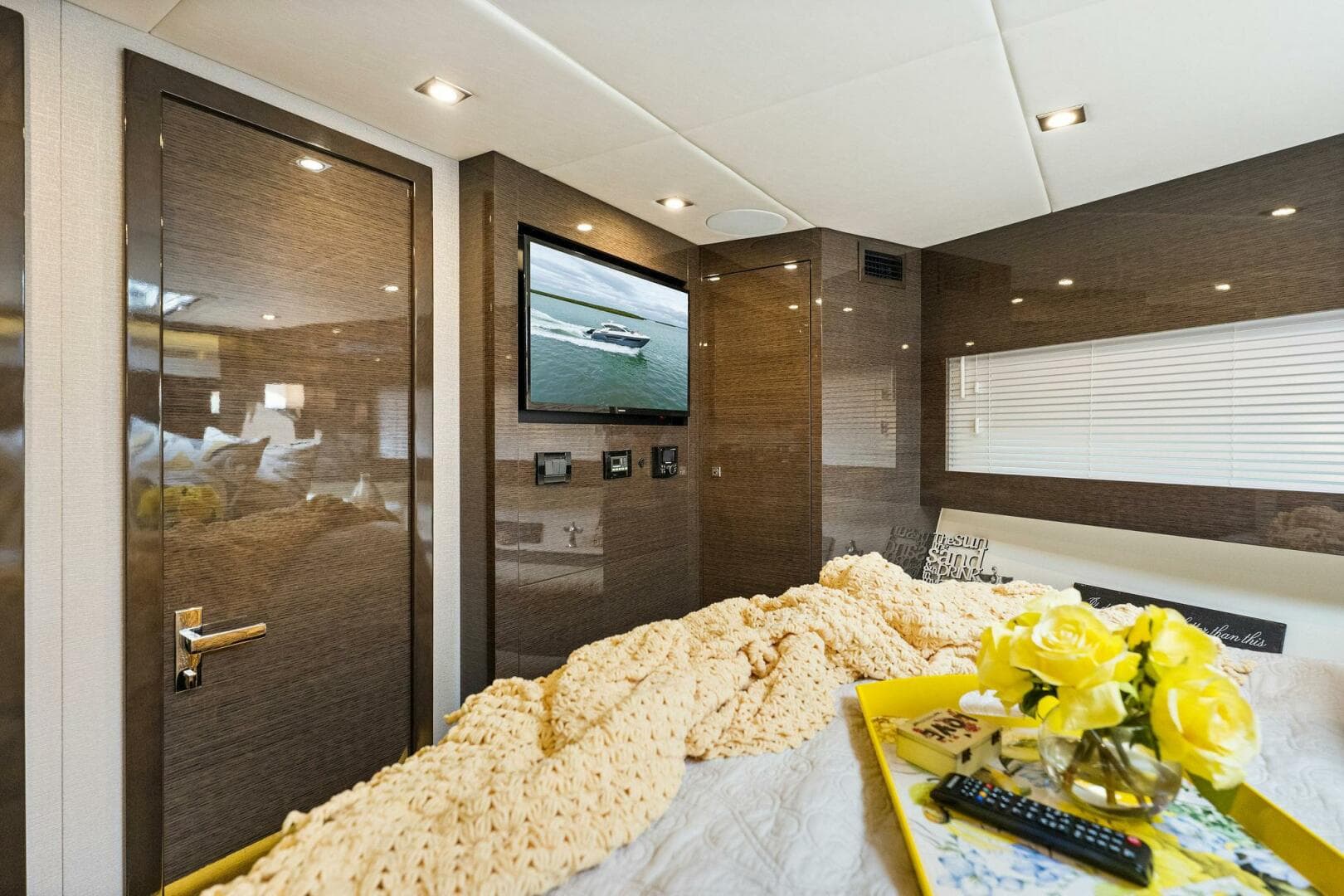 2020 Cruisers Yachts 46 Cantius — photo 43