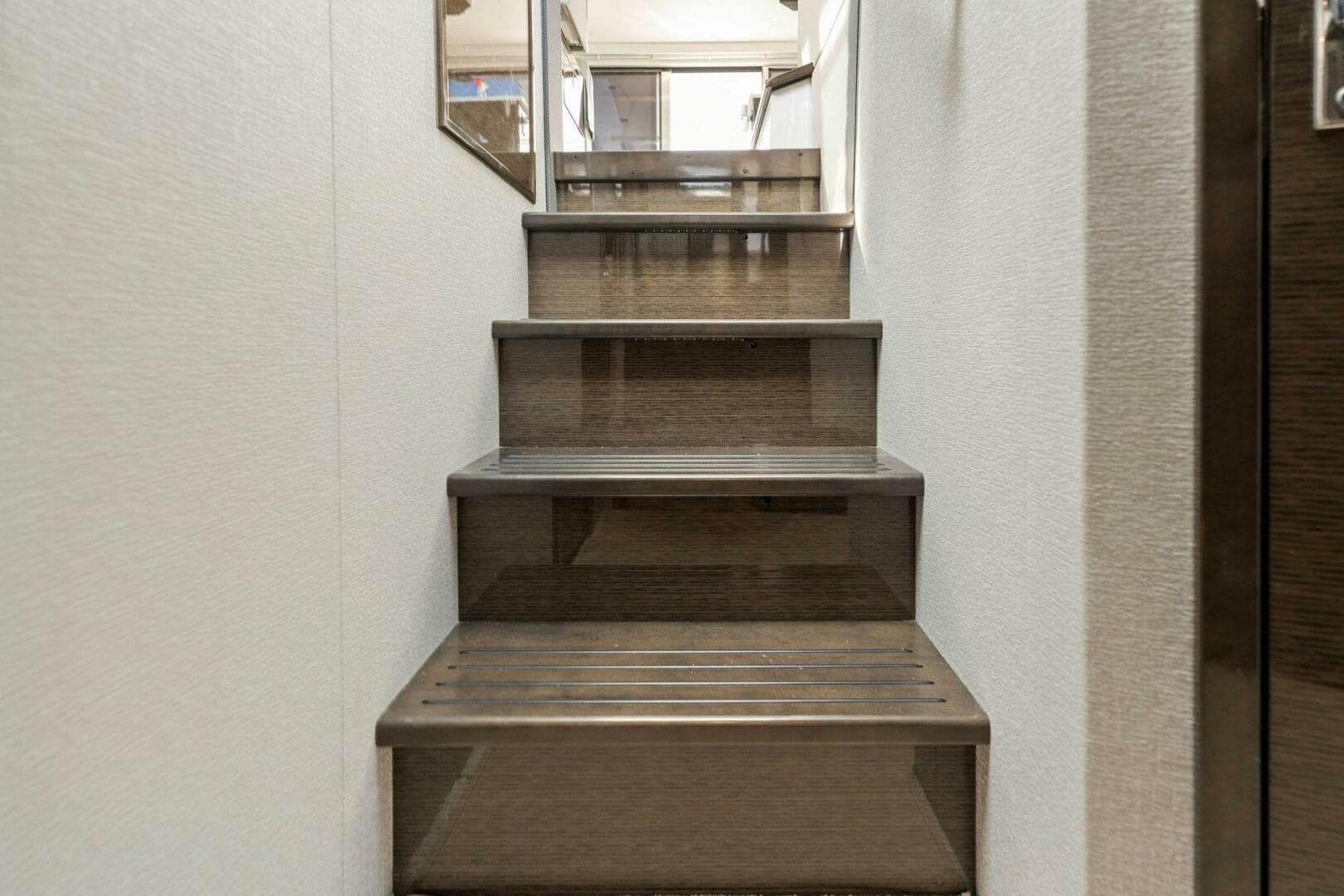 2020 Cruisers Yachts 46 Cantius — photo 29