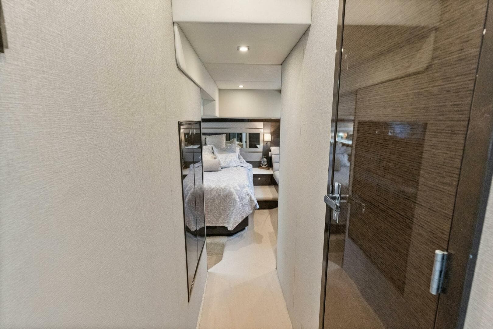 2020 Cruisers Yachts 46 Cantius — photo 34