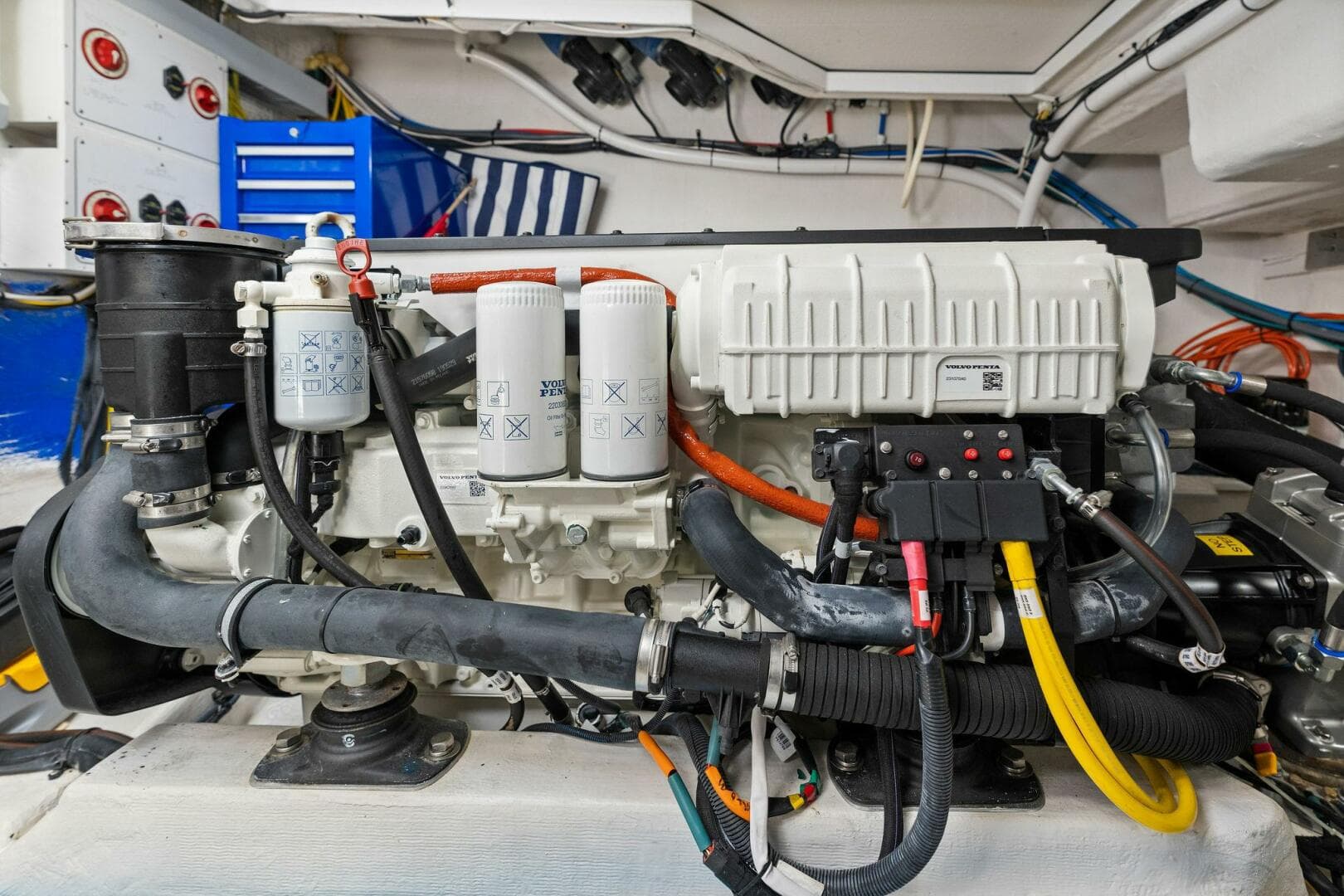 2020 Cruisers Yachts 46 Cantius — photo 52