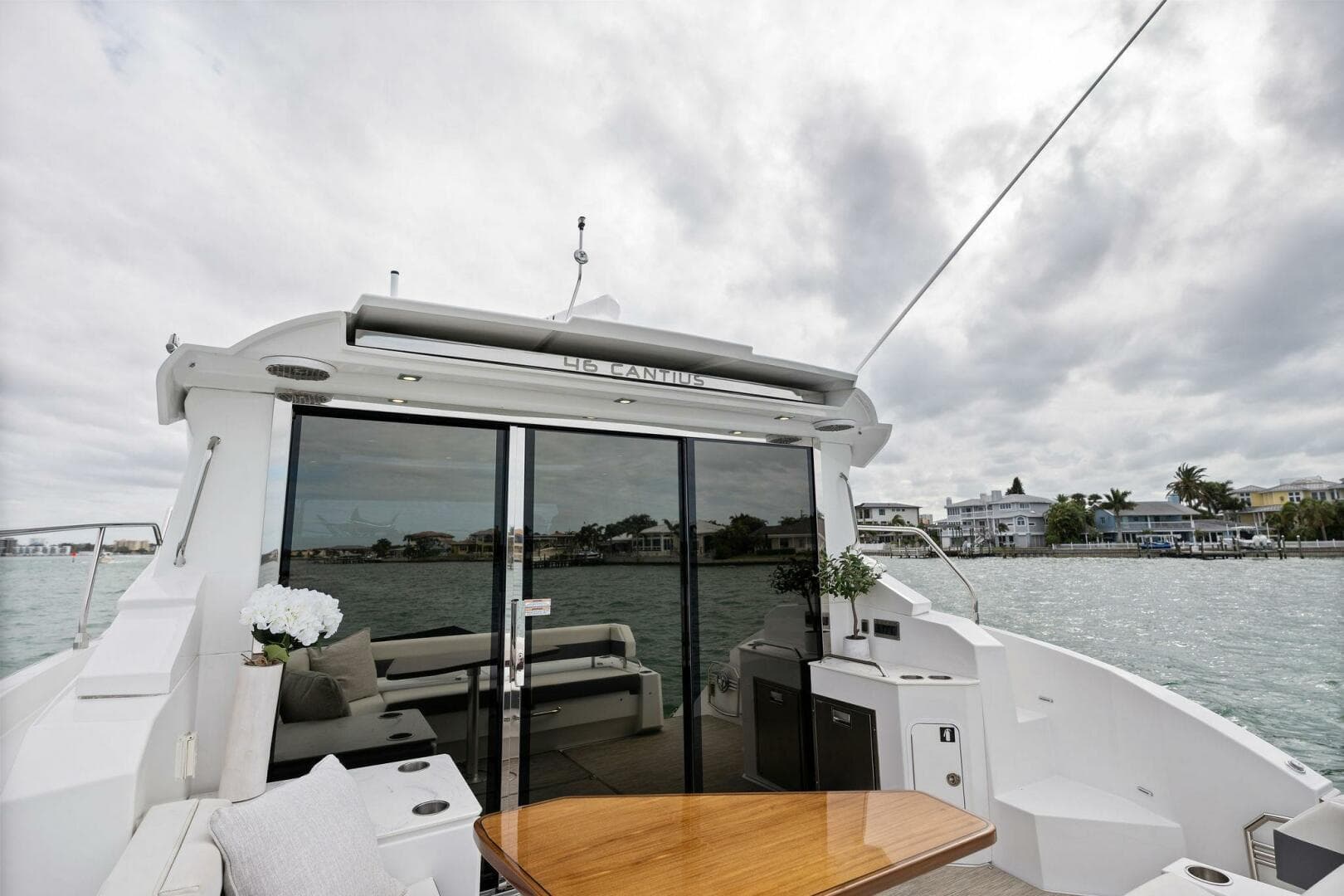 2020 Cruisers Yachts 46 Cantius — photo 17