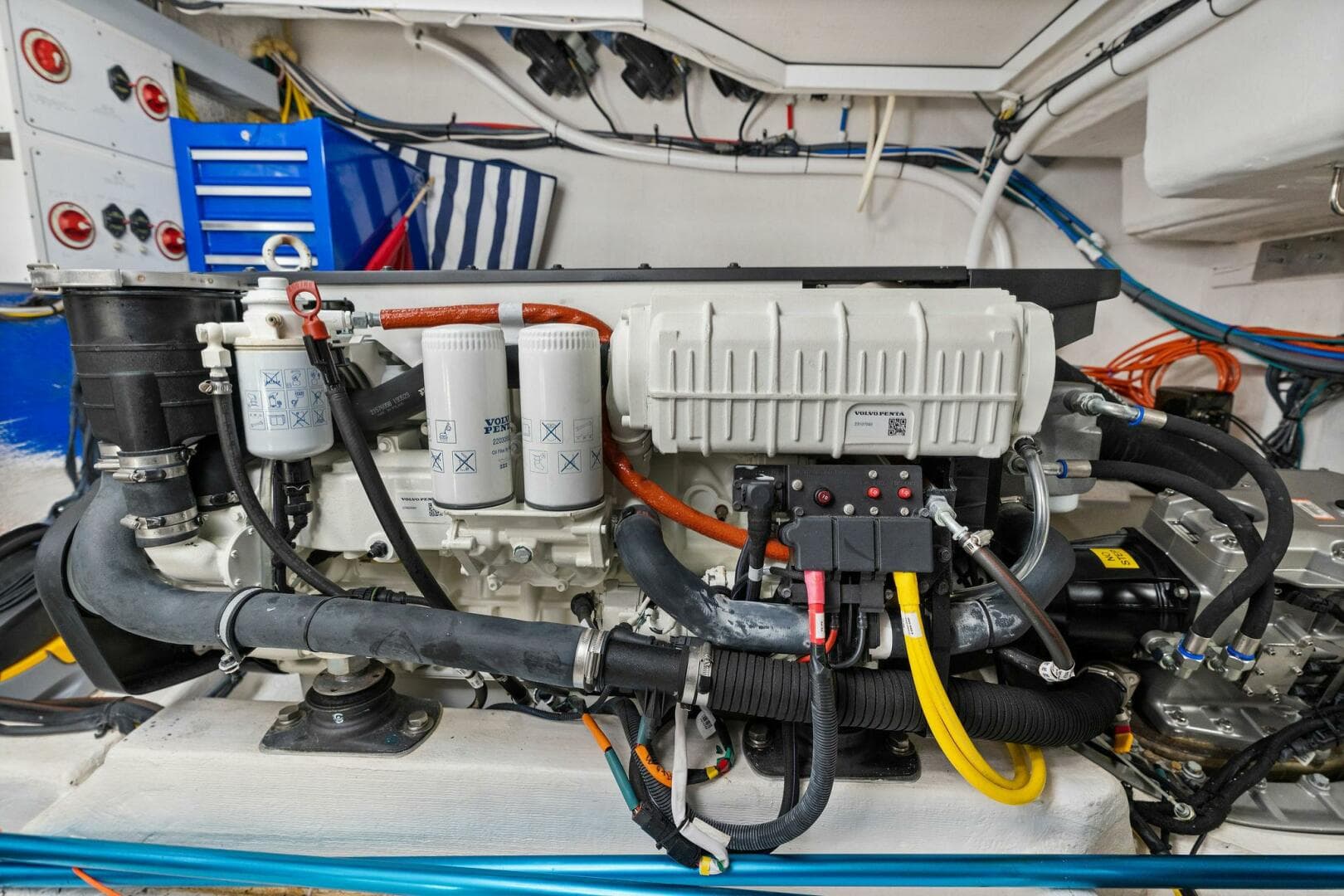 2020 Cruisers Yachts 46 Cantius — photo 53