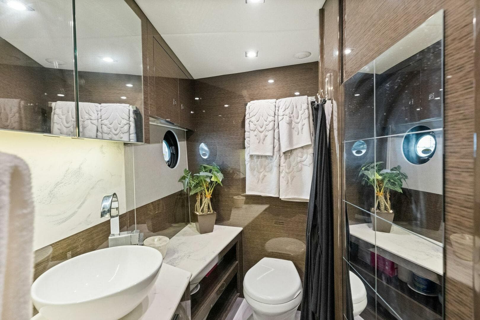 2020 Cruisers Yachts 46 Cantius — photo 36