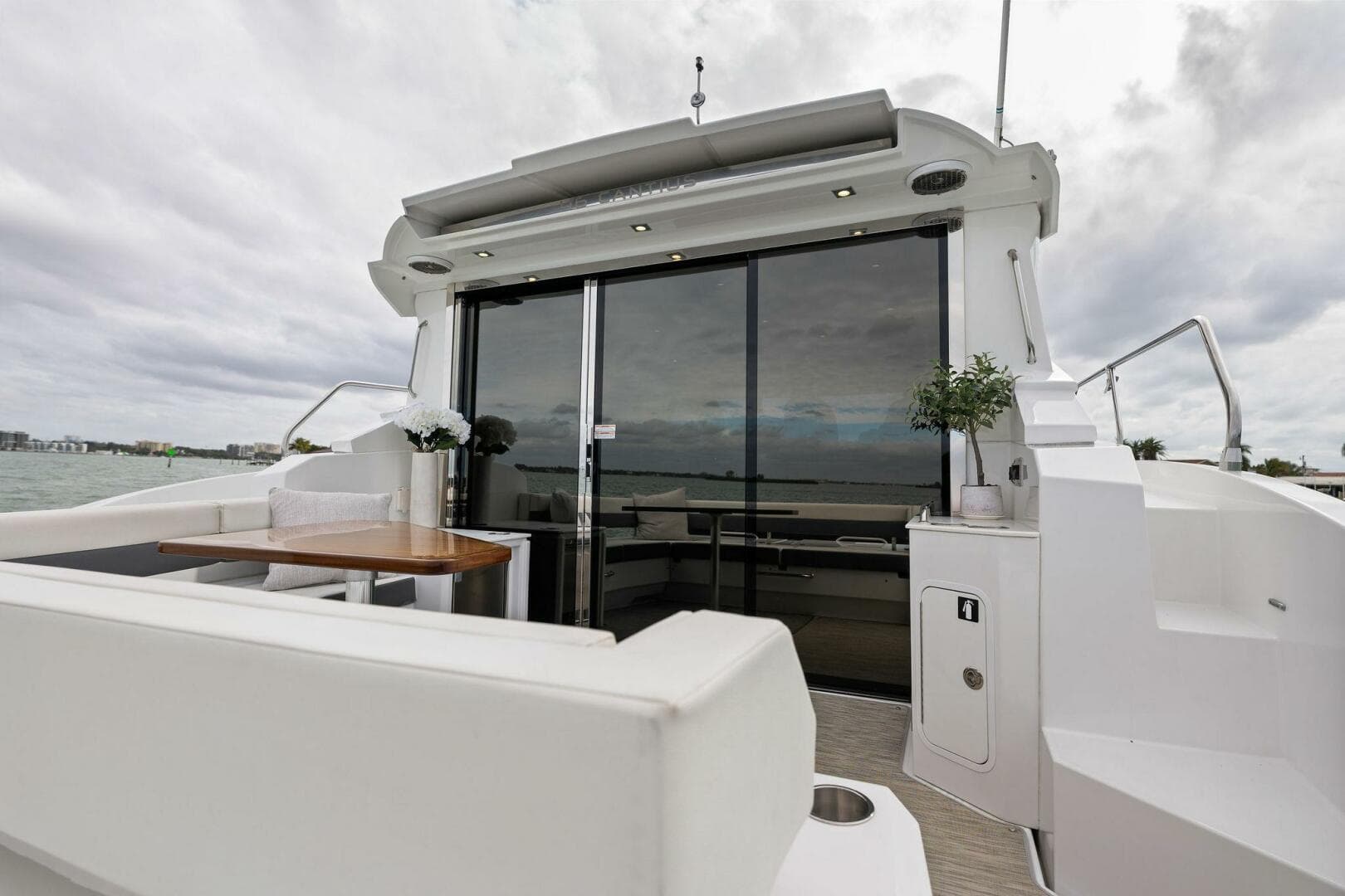 2020 Cruisers Yachts 46 Cantius — photo 16