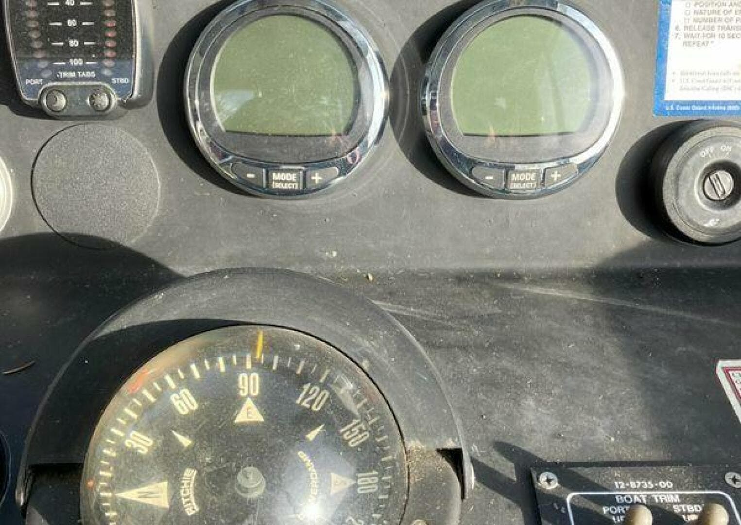 1990 Boston Whaler Frontier — photo 12