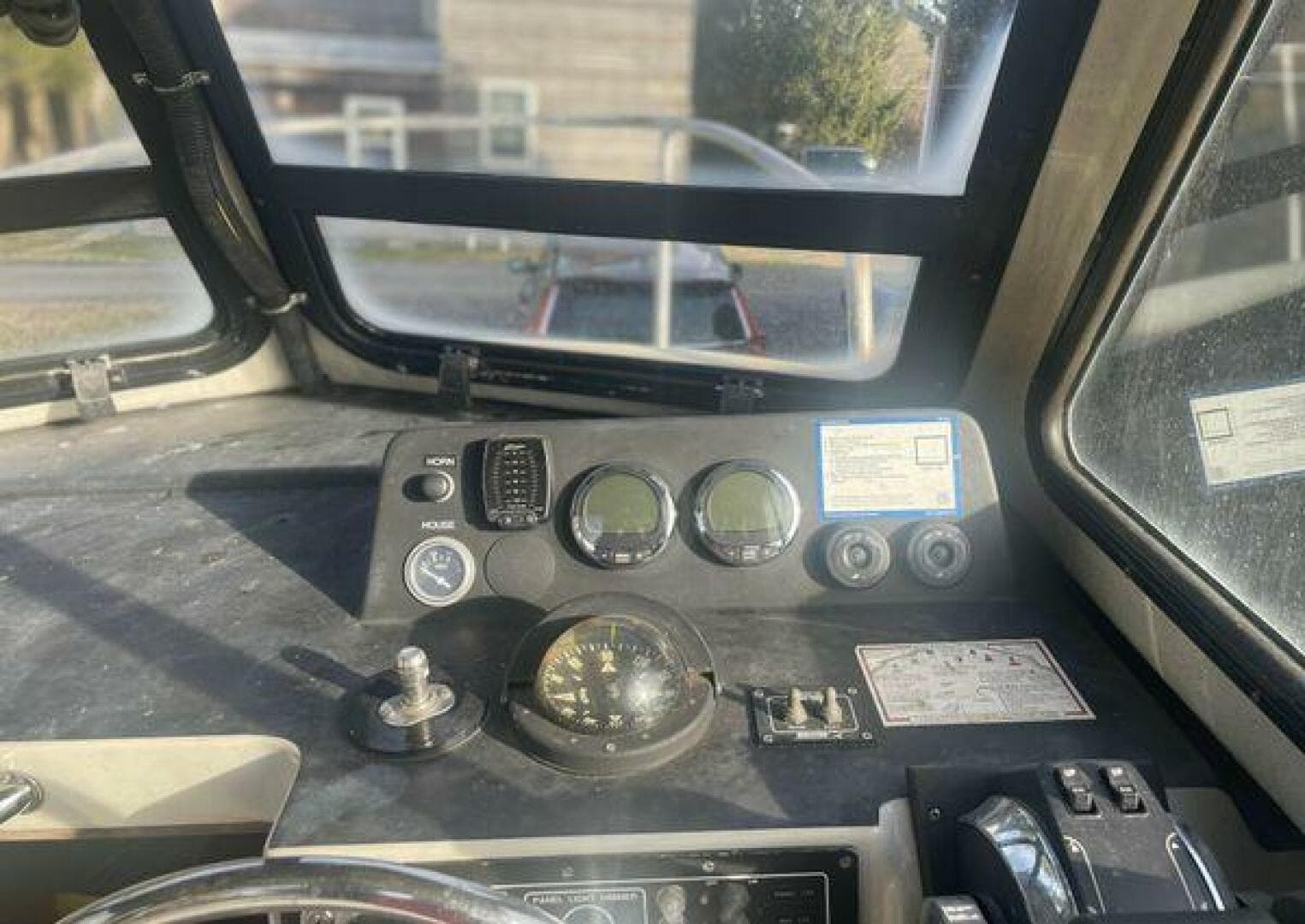 1990 Boston Whaler Frontier — photo 14