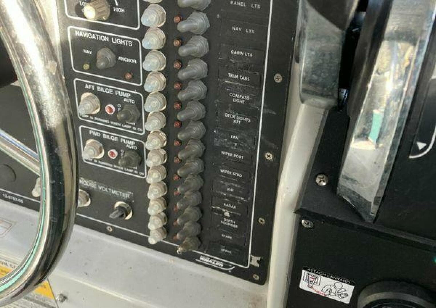 1990 Boston Whaler Frontier — photo 10