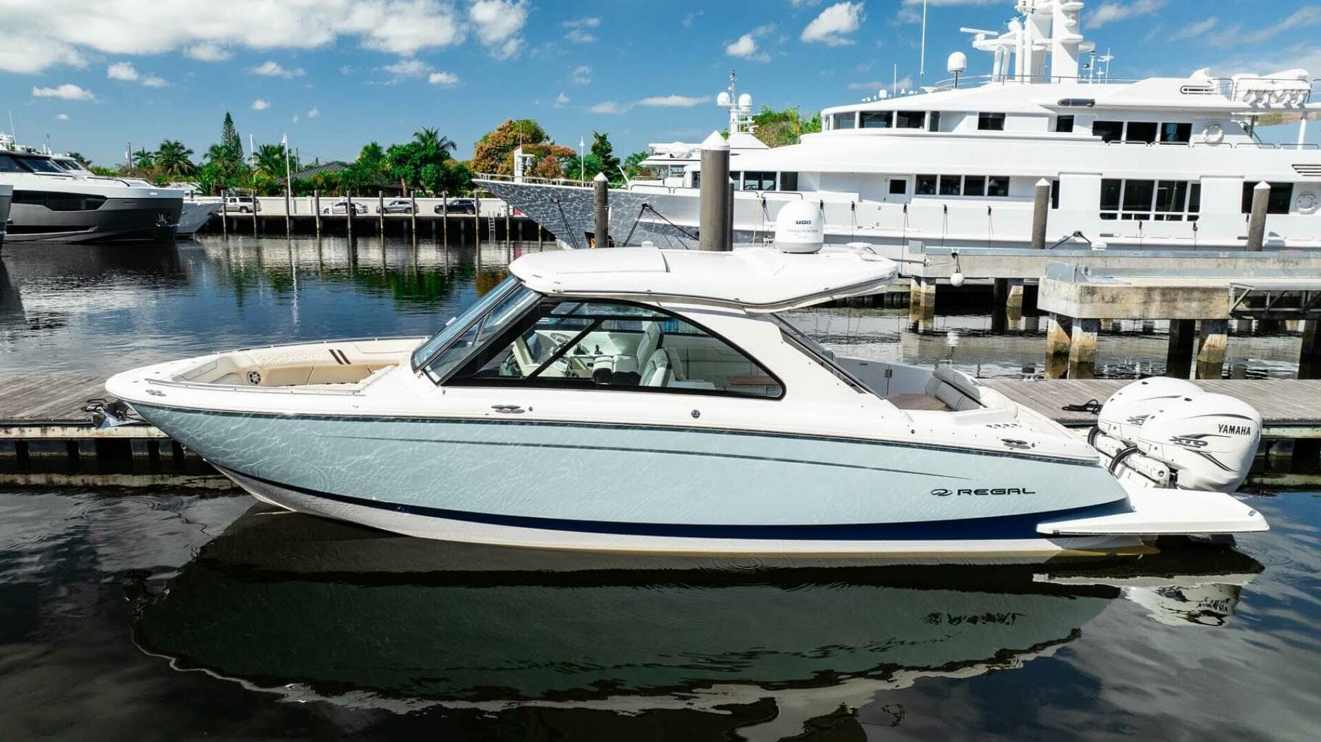 2022 Regal LX 36 — photo 41