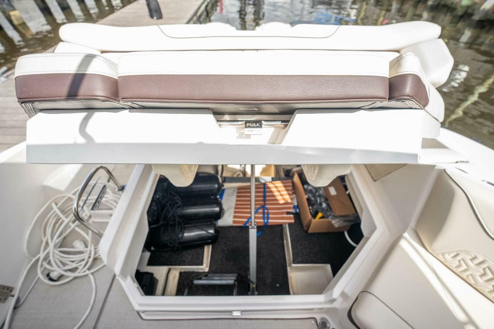 2022 Regal LX 36 — photo 18