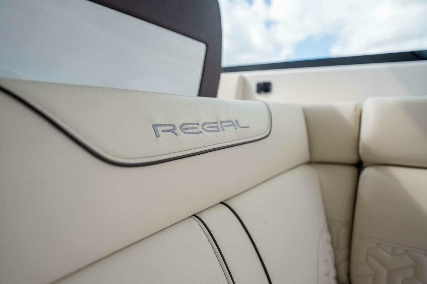 2022 Regal LX 36 — photo 26