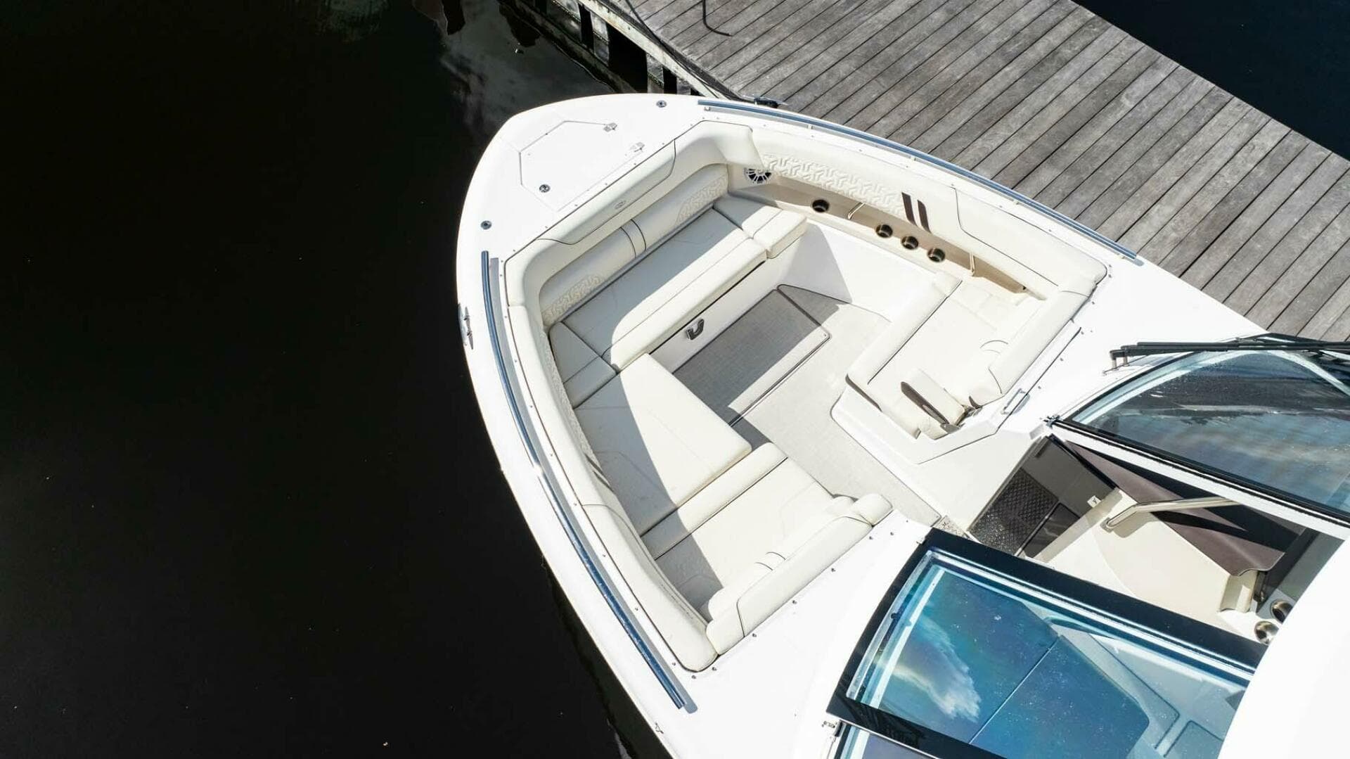 2022 Regal LX 36 — photo 3