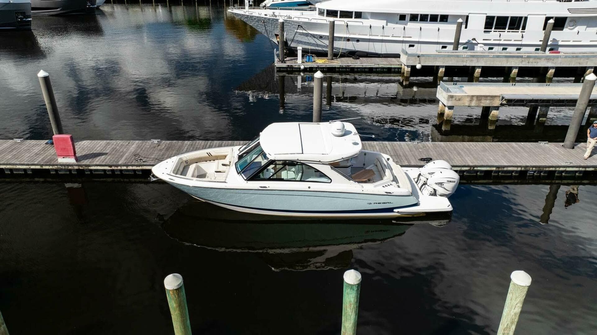 2022 Regal LX 36 — photo 40