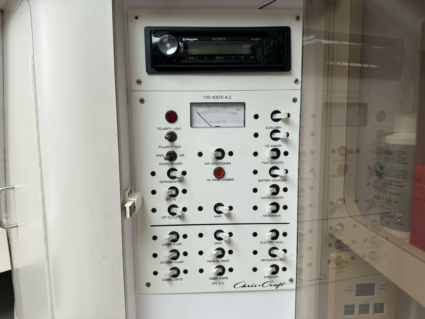 1998 Chris-Craft 320 Express Cruiser — photo 24