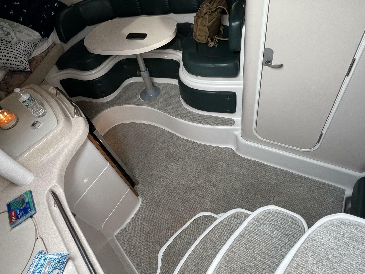 1998 Chris-Craft 320 Express Cruiser — photo 16