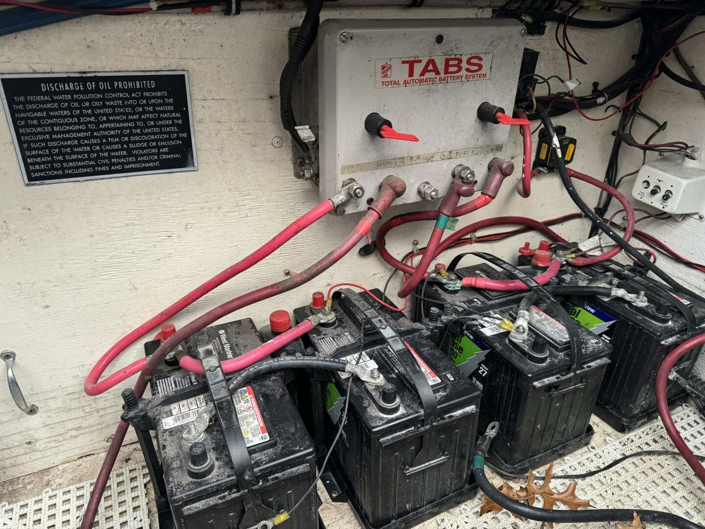 1998 Chris-Craft 320 Express Cruiser — photo 34