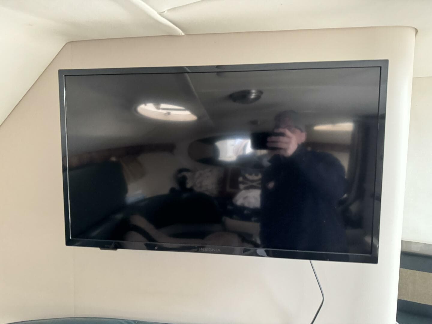 1998 Chris-Craft 320 Express Cruiser — photo 30