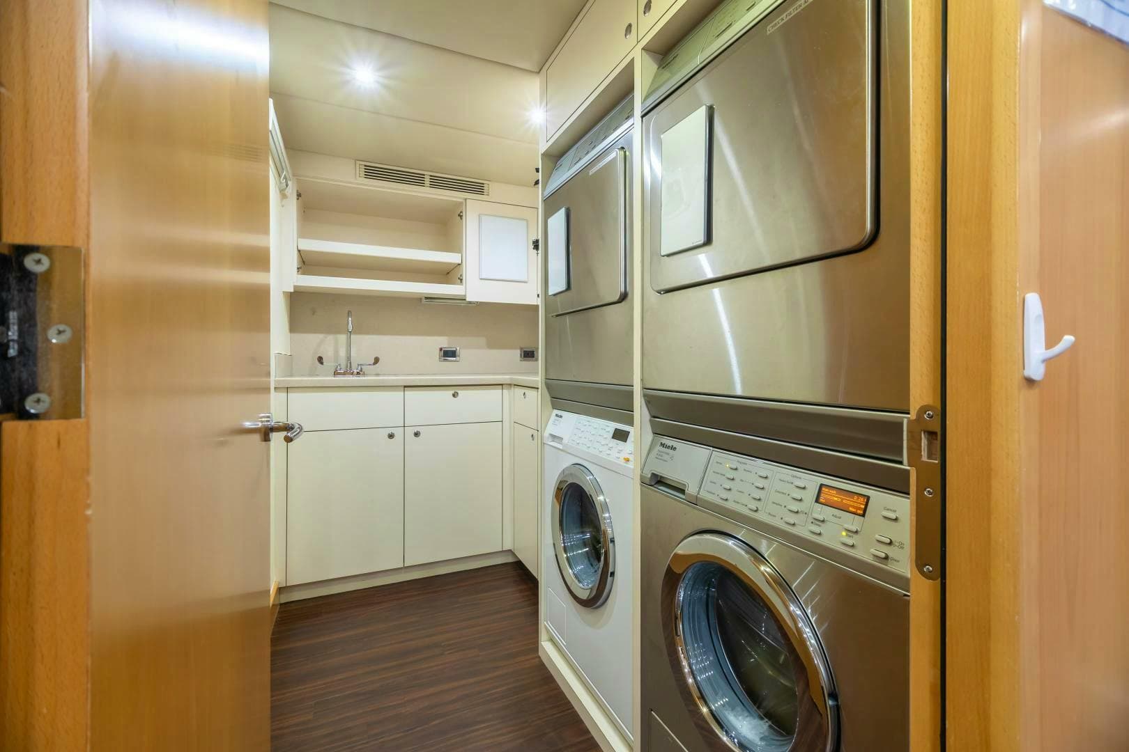 2011 Trinity Yachts Trinity 164 — photo 61