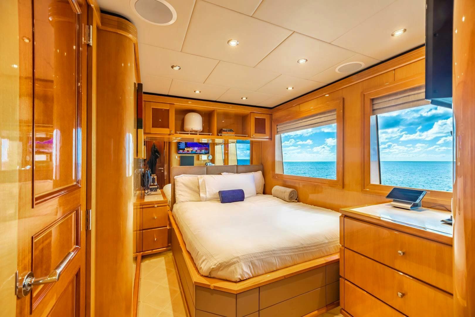 2011 Trinity Yachts Trinity 164 — photo 43