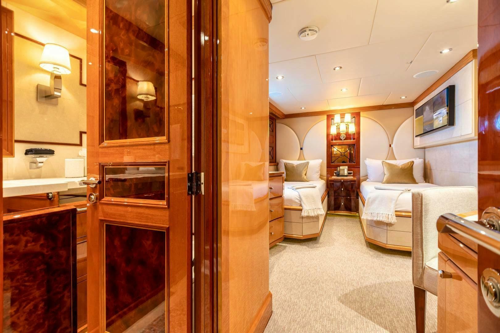 2011 Trinity Yachts Trinity 164 — photo 33