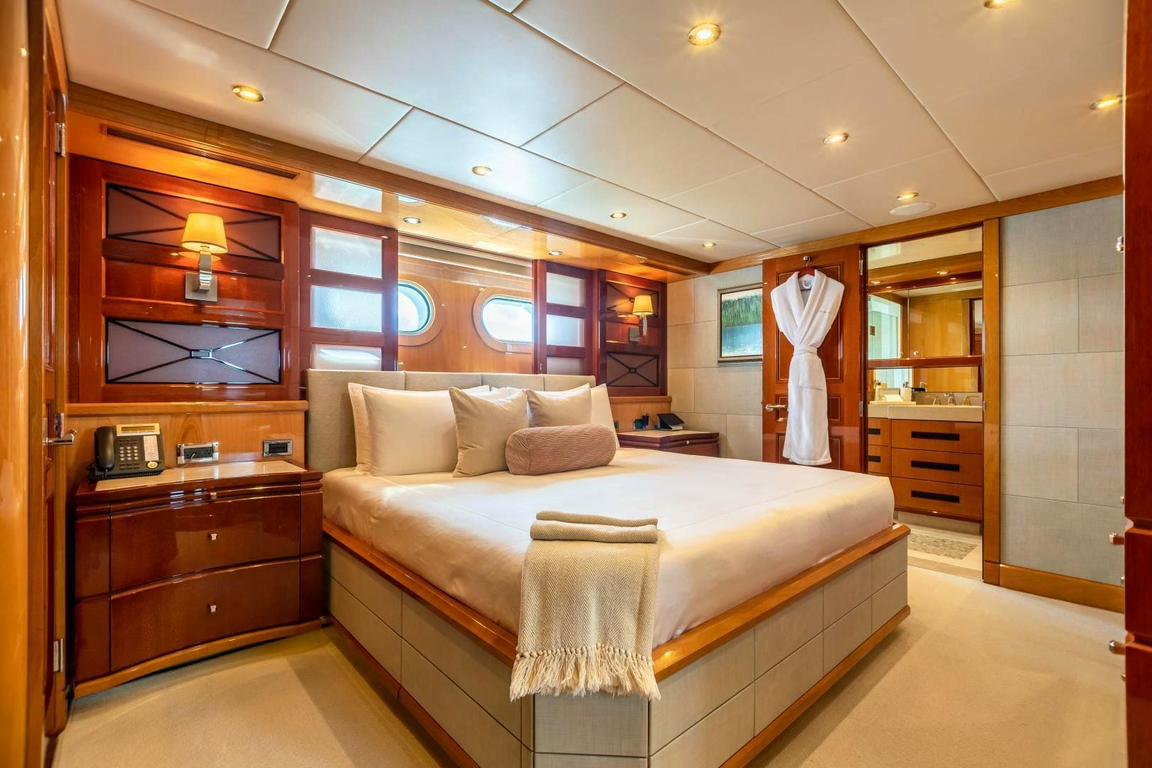 2011 Trinity Yachts Trinity 164 — photo 26