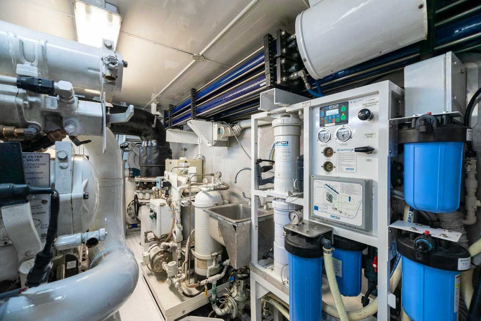 2011 Trinity Yachts Trinity 164 — photo 64