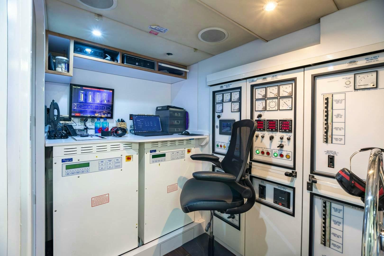 2011 Trinity Yachts Trinity 164 — photo 65