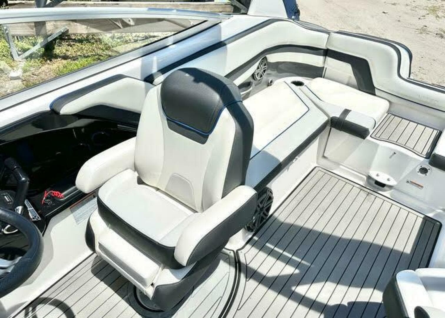 2018 Yamaha Boats — photo 9