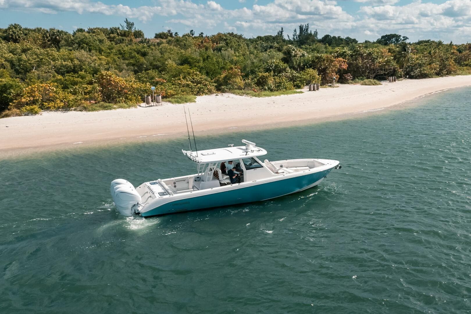 2022 Everglades 395 CC — photo 16
