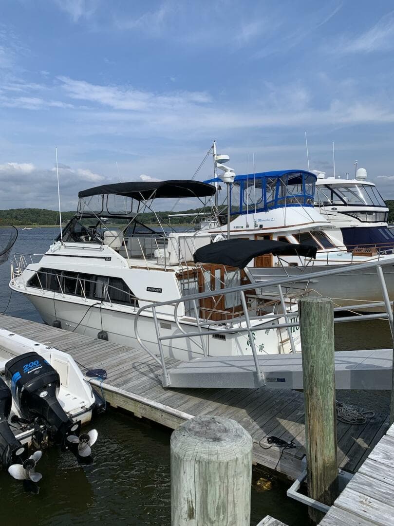 1984 Carver Mariner — photo 4