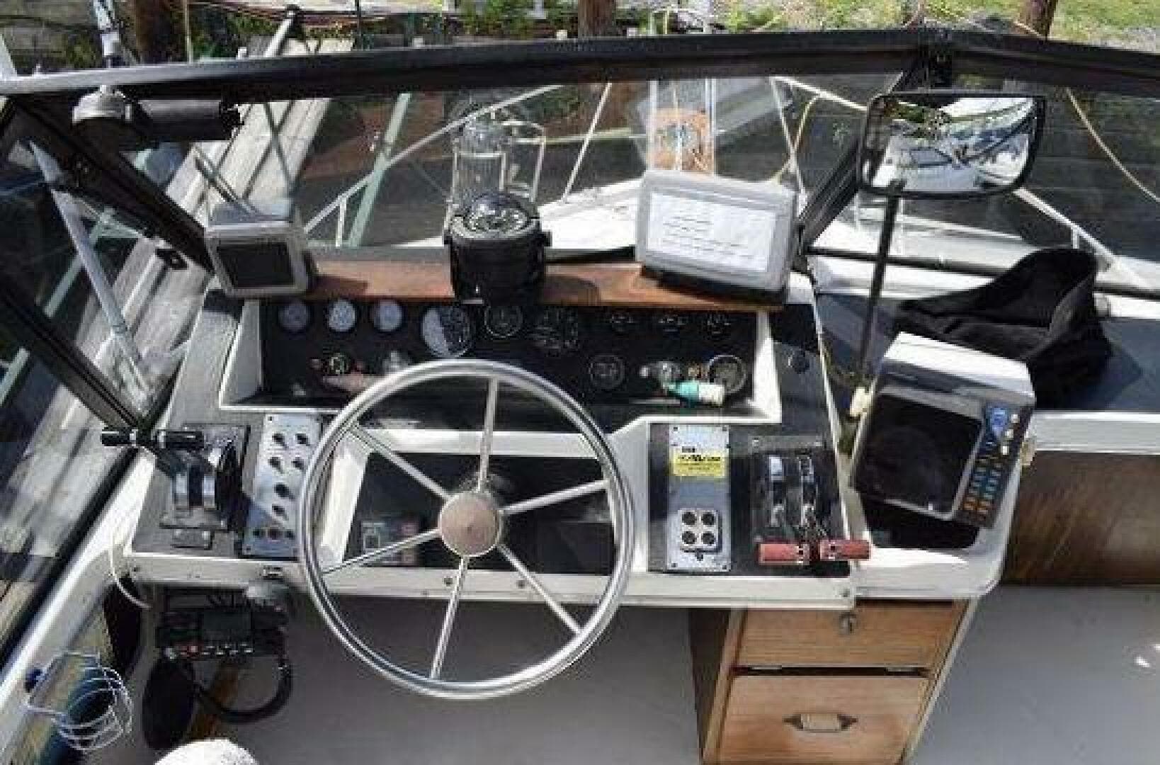 1984 Carver Mariner — photo 10