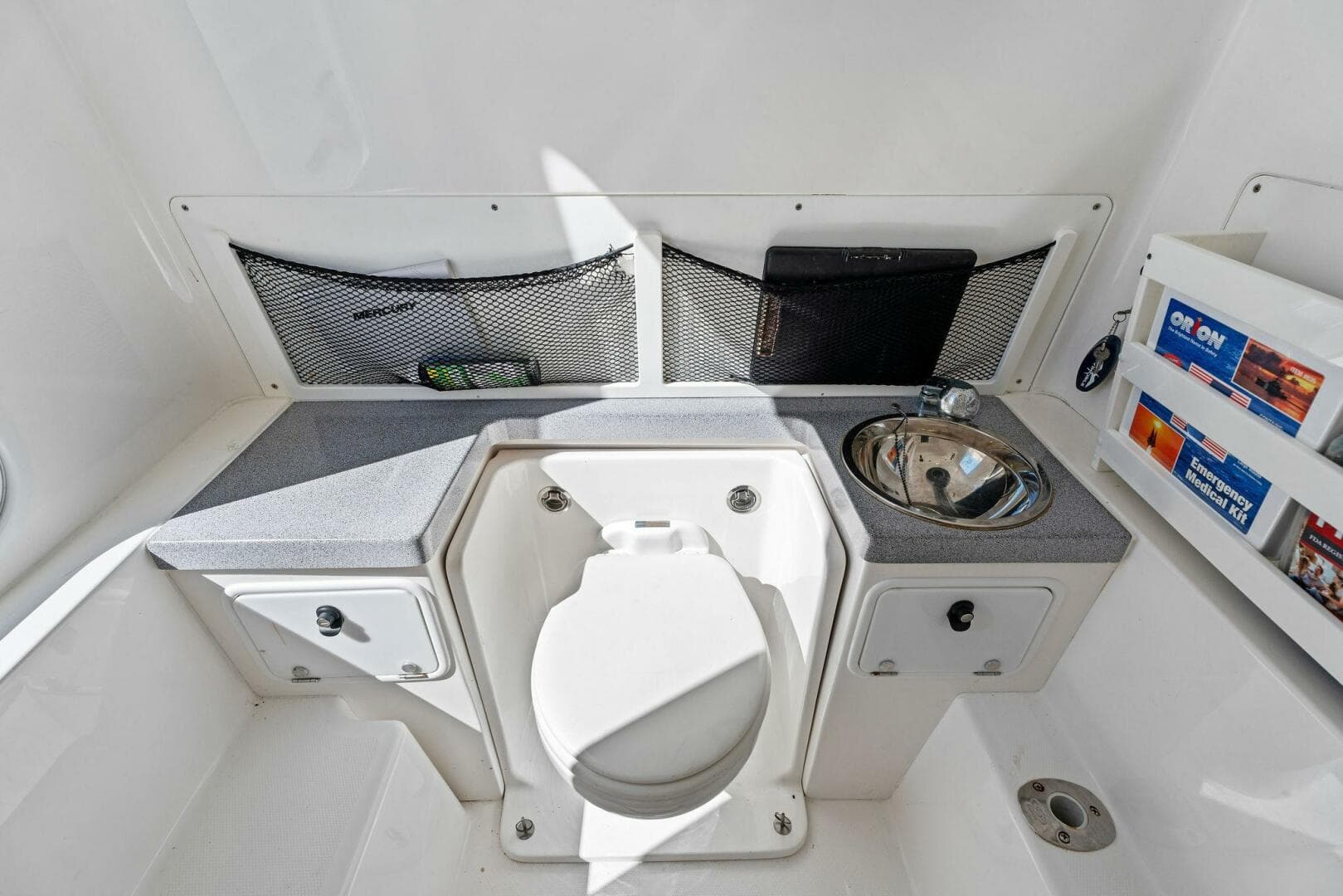 2019 Invincible 42 Open Fisherman — photo 19