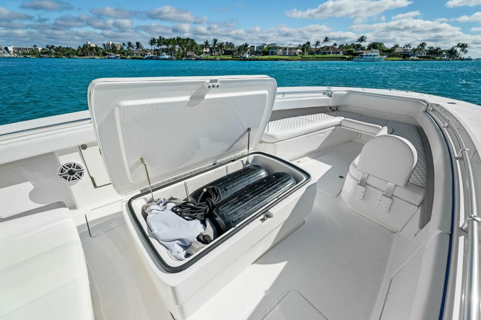 2019 Invincible 42 Open Fisherman — photo 16