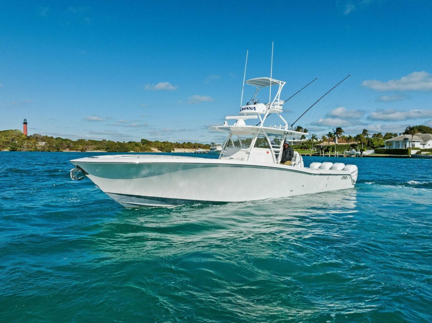 2019 Invincible 42 Open Fisherman — photo 1